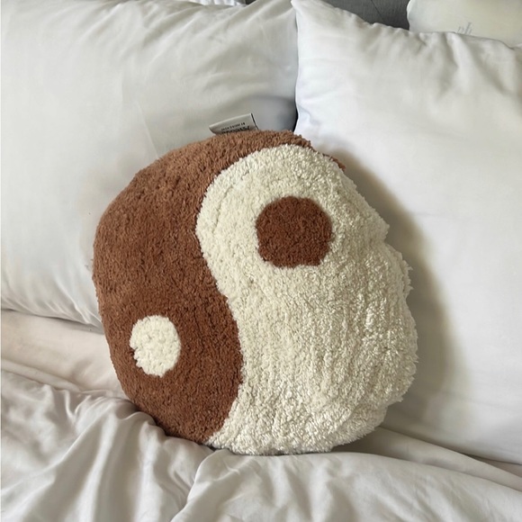 Other - Tan and white yin Yang pillow